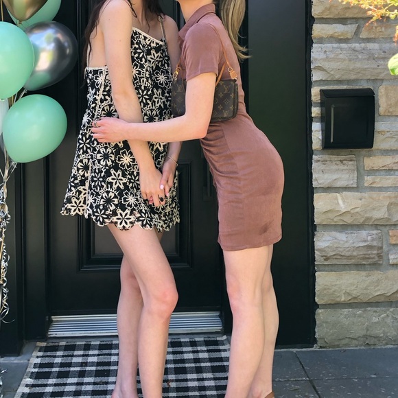 selling this cute mini dress! - Picture 2 of 3